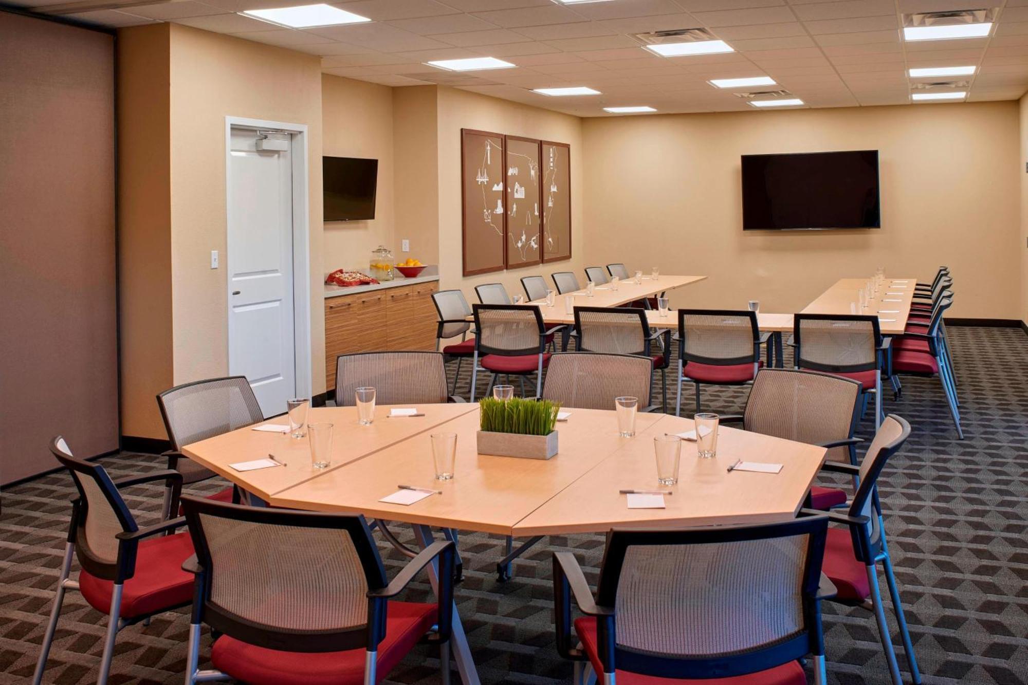 Towneplace Suites By Marriott Richmond Extérieur photo
