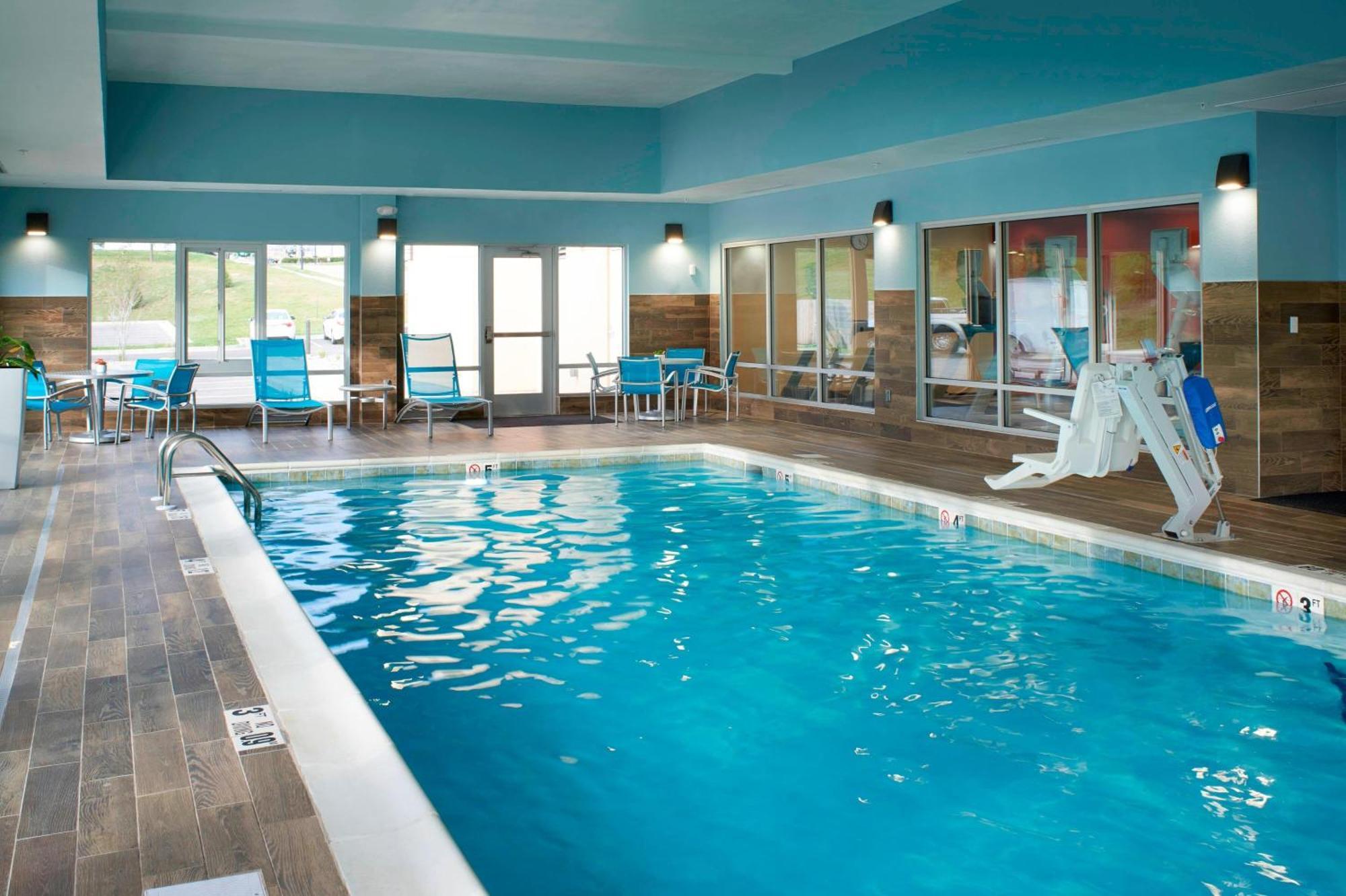 Towneplace Suites By Marriott Richmond Extérieur photo